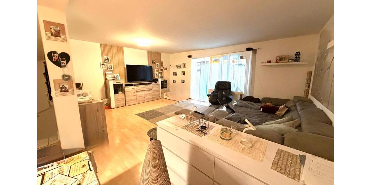 Reihenhaus Heddesheim - 6 Zimmer, 190 m&sup2;, 2.100&euro; | Angebot:25306077