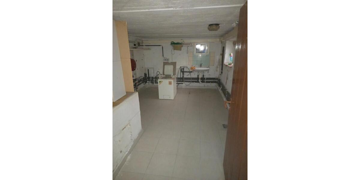 Doppelhaushälfte Staßfurt - 2 Zimmer, 96 m&sup2;, 75.000&euro; | Angebot:26193629