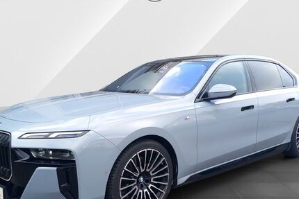 BMW i7 43.753 km 75.811 &euro; Lemgo 32657