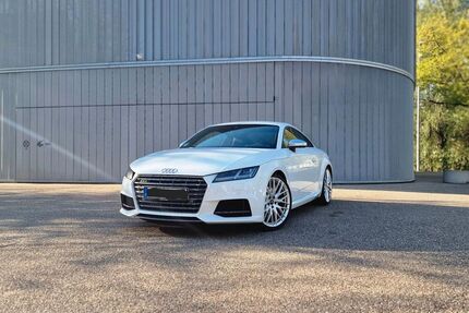 Audi TTS