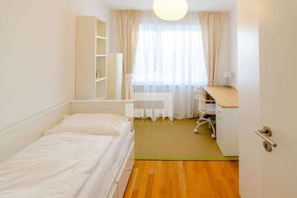 Wohnung Unterhaching - 3 Zimmer, 87 m&sup2;, 2.490&euro; | Angebot:26823842