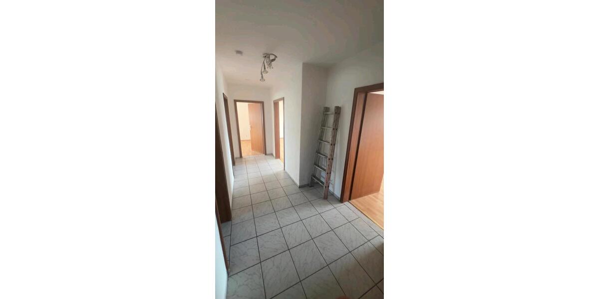 Etagenwohnung Rodgau - 3 Zimmer, 100 m&sup2;, 1.450&euro; | Angebot:26664717
