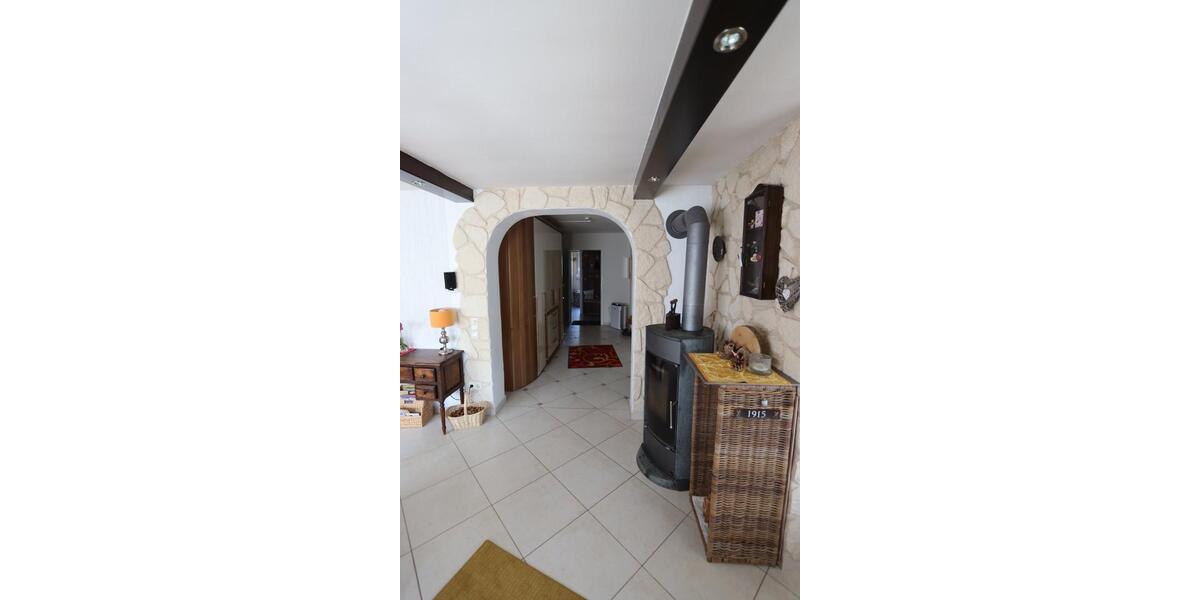 Eigentumswohnung 4+2 Zimmer mit Gartenanteil 6 zimmer