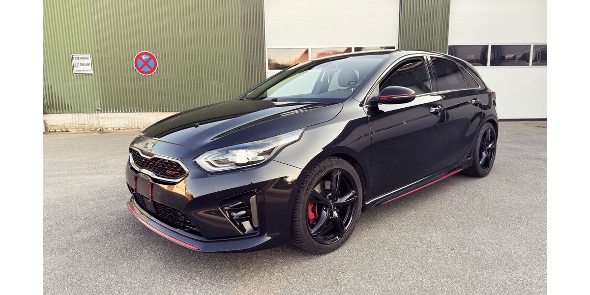 Kia ceed / Ceed 62.000 km 22.750 &euro; Grömitz 23743