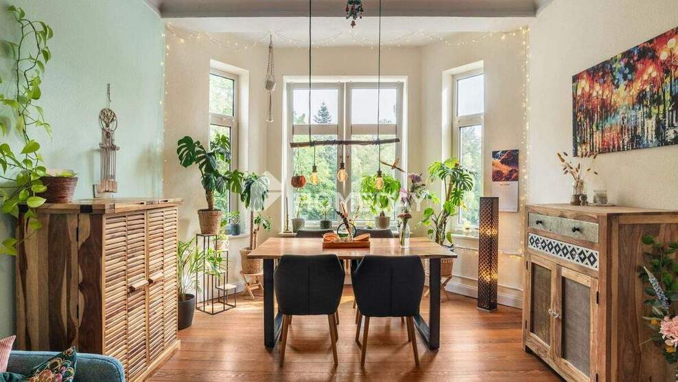 Stilvolle 3-Zimmer-Altbauwohnung mit Balkon in gepflegtem Jugendstilhaus 3 zimmer