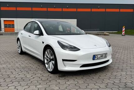 Tesla Model 3 99.857 km 25.600 &euro; Weesby 24994
