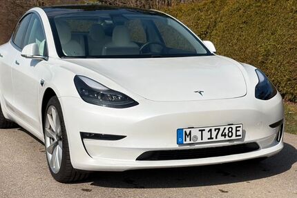Tesla Model 3 139.890 km 19.459 &euro; Finsing-Neufinsing 85464