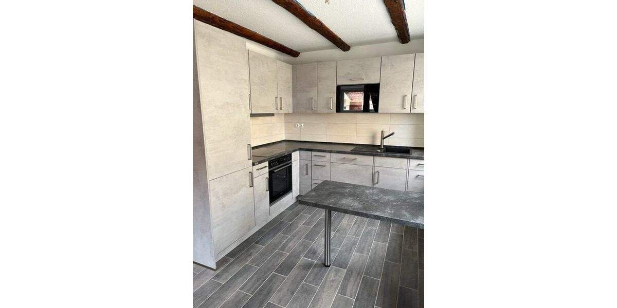Etagenwohnung Halle (Saale) Innenstadt - 3 Zimmer, 86 m&sup2;, 520&euro; | Angebot:26439462
