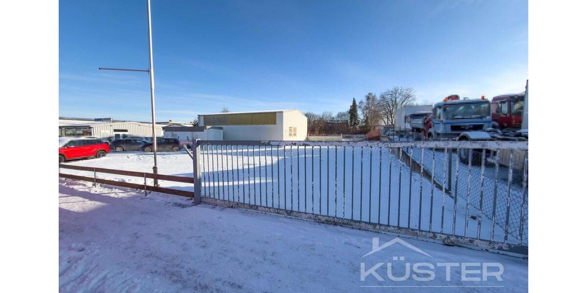 KÜSTER IMMOBILIEN präsentiert: Gewerbe Abstellfläche mit KFZ, Sprinter, LKW und Co.in Barsinghausen zimmer
