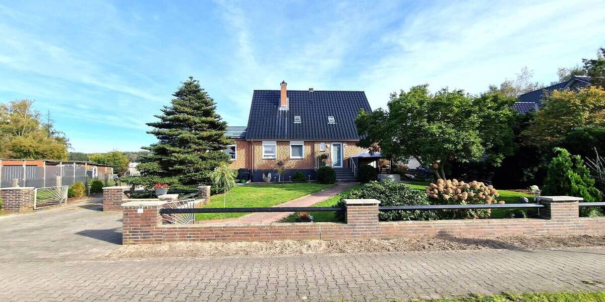 * Courtagefrei * ! Gepflegtes Einfamilienhaus mit Einliegerwohnung! Keine Sanierungspflicht n. GEG 7 zimmer