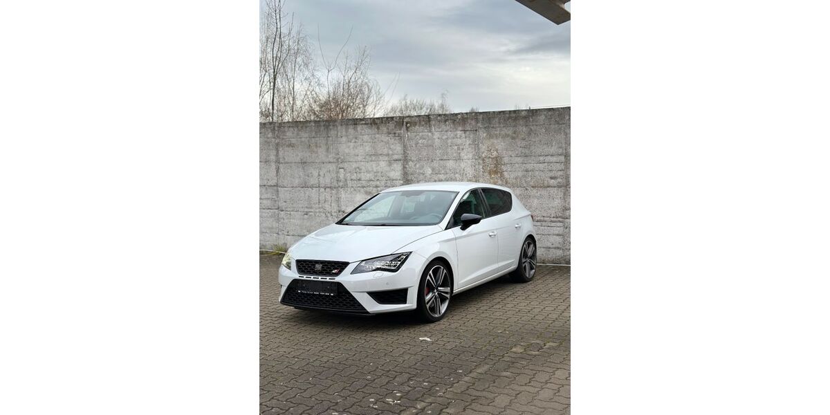 Seat Leon 223.800 km 12.590 &euro; Salzgitter 38226