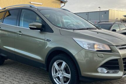 Ford Kuga 150.927 km 9.000 &euro; Bad Harzburg 38667