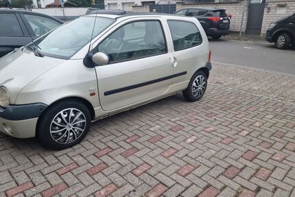 Renault Twingo 175.000 km 1.299 € Hanau 63456