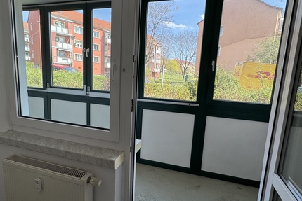 Gemütlich wohnen, großzügig genießen: 2-Raum-Wohnung mit Wintergarten in Gera-Bieblach! - Wohnung Gera Alt-Bieblach | Angebot:26882597