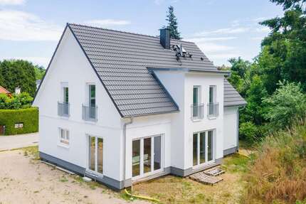 Haus Strausberg - 4.5 Zimmer, 158 m&sup2;, 650.000&euro; | Angebot:27098913