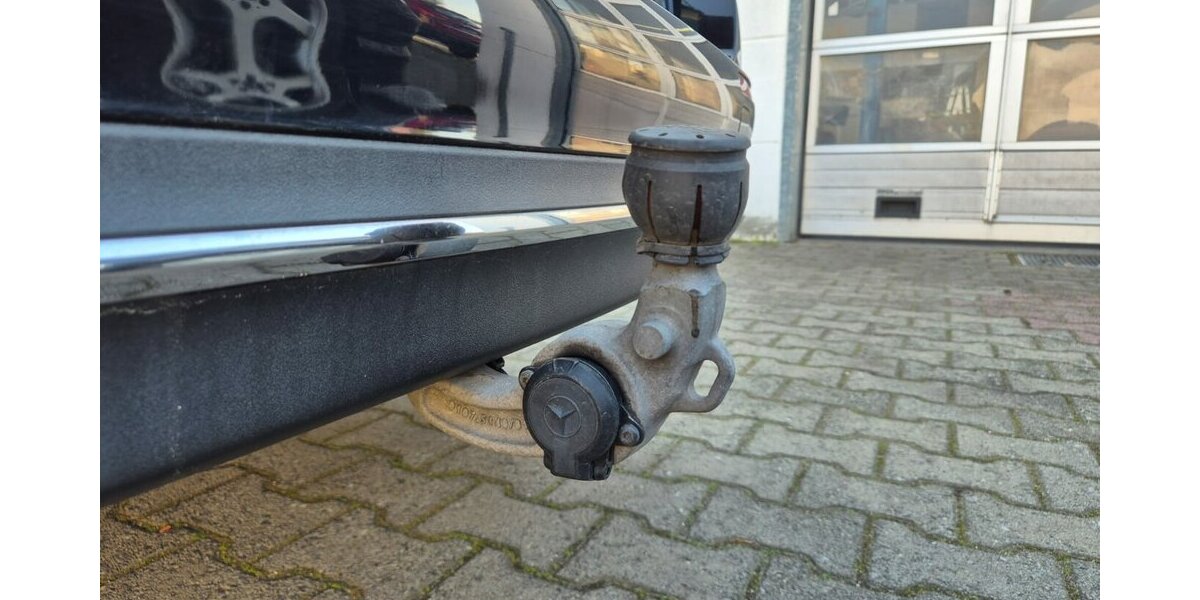 Mercedes-Benz E 400 d T 4M Standheizung, Rückfahrkamera, AHK, Co 200.000 km 19.890 &euro; Rodgau 63110