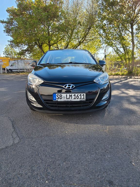i20