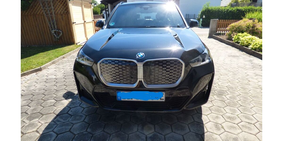 BMW iX1 12.000 km 43.300 &euro; Moosthenning 84164