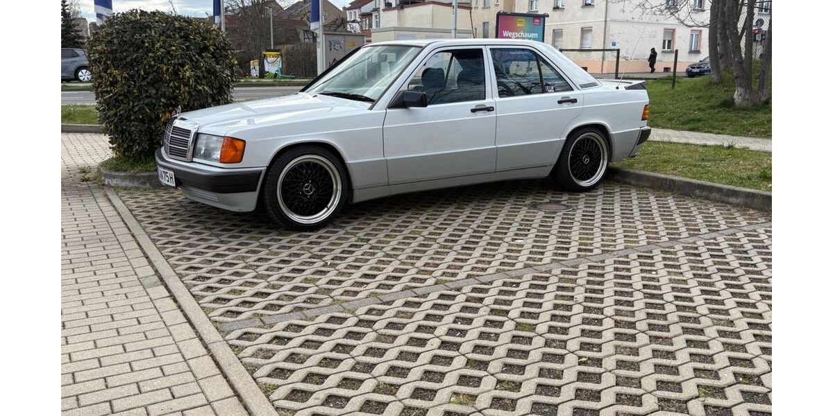 Mercedes-Benz 190 320.000 km 4.900 &euro; Elsteraue 06729