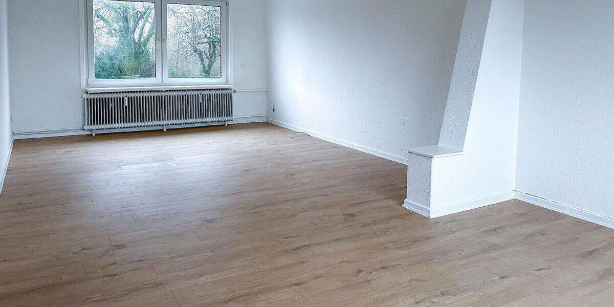 Etagenwohnung Radevormwald Bergerhof - 4 Zimmer, 110 m&sup2;, 800&euro; | Angebot:25524621
