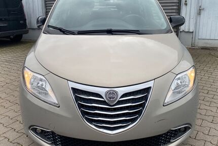 Lancia Ypsilon 117.000 km 3.999 &euro; Rangendingen 72414