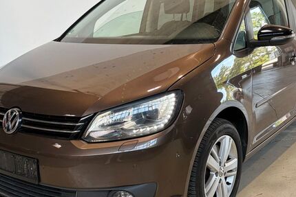 VW Touran 104.348 km 9.999 &euro; Potsdam-Drewitz b.Berlin 14478
