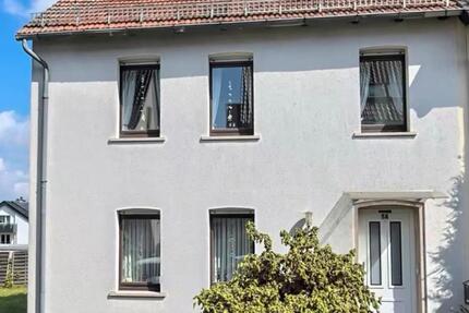 Haus Petersberg - 4.5 Zimmer, 110 m&sup2;, 970&euro; | Angebot:26683755