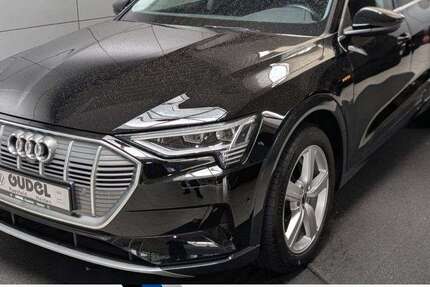 Audi e-tron 48.250 km 33.880 &euro; Raesfeld 46348
