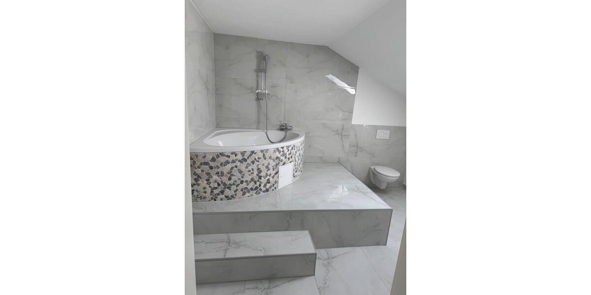 Dachgeschoßwohnung Tuttlingen - 2 Zimmer, 100 m&sup2;, 850&euro; | Angebot:26411691