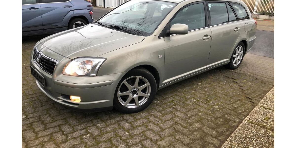 Toyota Avensis 148.564 km 2.850 &euro; Hanau 63450