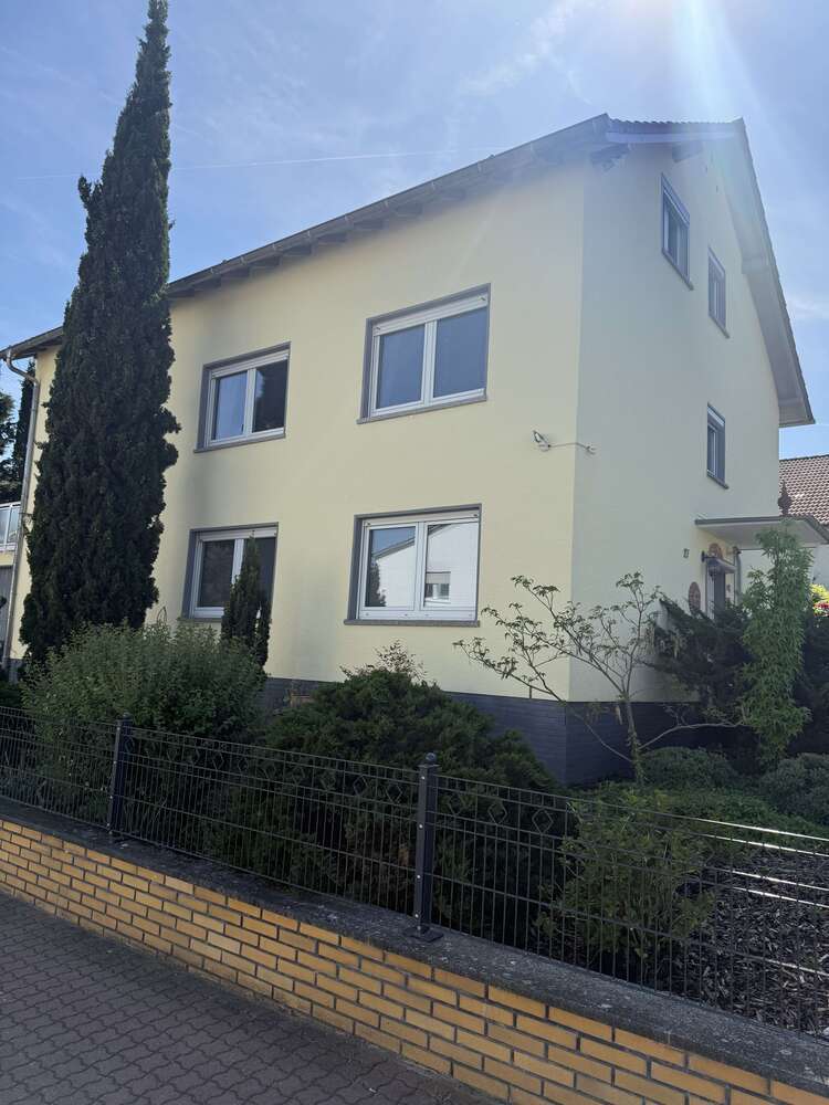 Haus zum Kaufen in Erlensee 950.000 € 271 m²