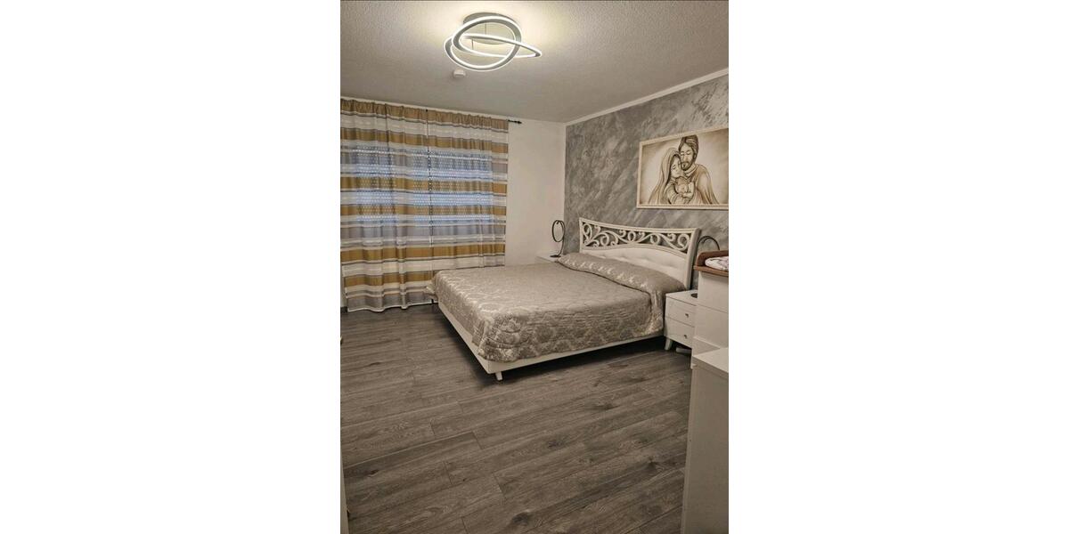 Erdgeschoßwohnung Wuppertal Arrenberg - 3 Zimmer, 81 m&sup2;, 230.000&euro; | Angebot:26342813