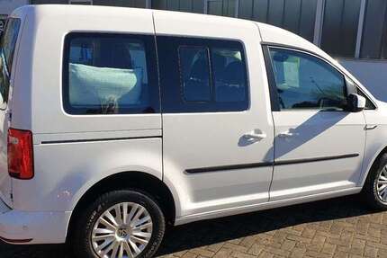 VW Caddy 23.700 km 21.890 &euro; Villingen-Schwenningen 78048