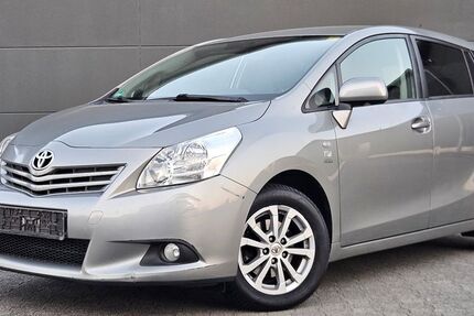 Toyota Verso 233.000 km 5.700 &euro; Bad Homburg 61350