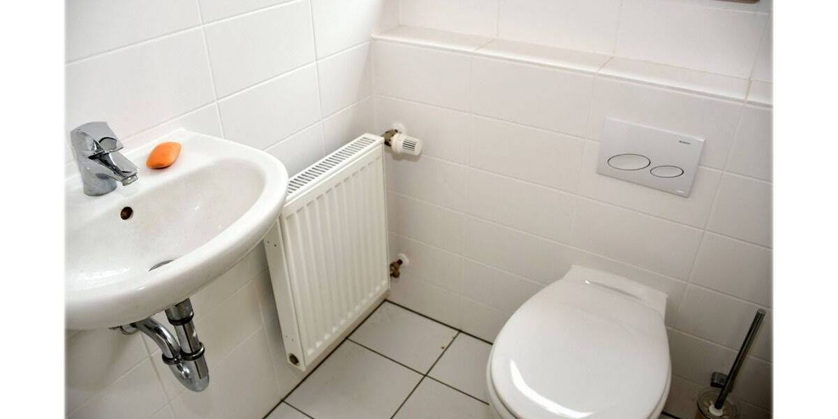 Einfamilienhaus Vöhl Kirchlotheim - 8 Zimmer, 195 m&sup2;, 890&euro; | Angebot:26489497
