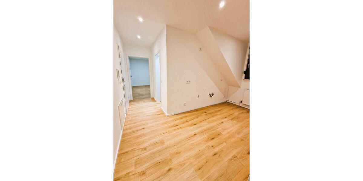 Dachgeschoßwohnung Münster (Hessen) - 2 Zimmer, 64 m&sup2;, 892&euro; | Angebot:26631053