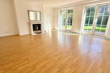 **Lichtdurchflutetes Familiendomizil in begehrter Lage von Kaiserswerth**PROVISIONSFREI-VON PRIVAT** 7 zimmer