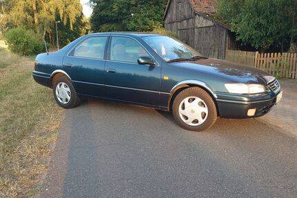 Toyota Camry 144.200 km 3.800 &euro; Westerwalsede 27386