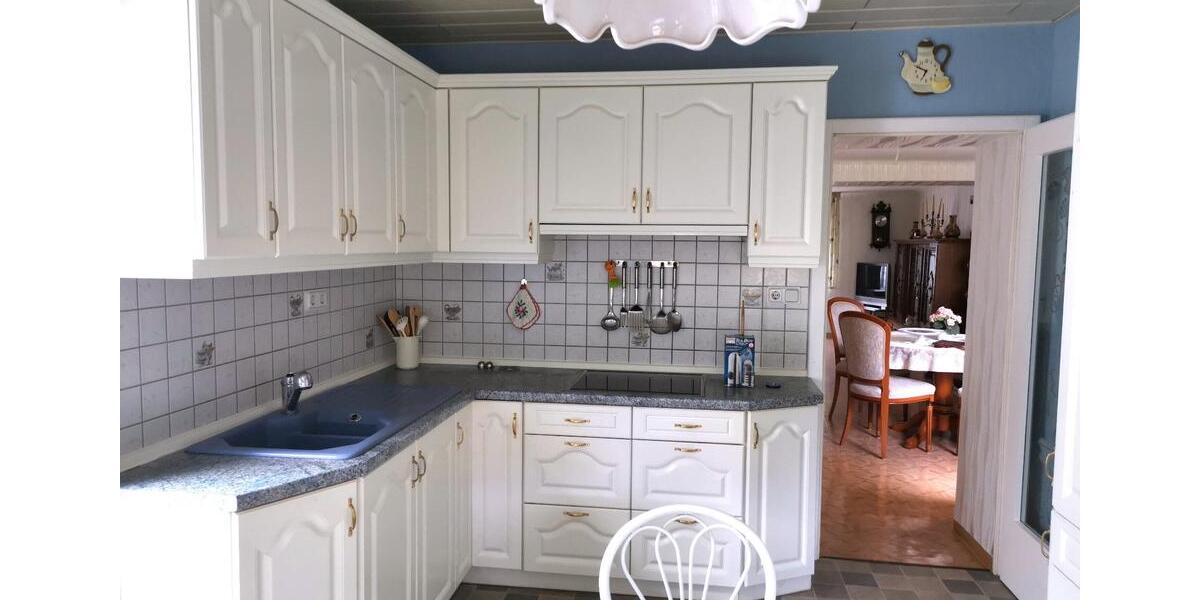 Reihenhaus Schwalbach - 7 Zimmer, 180 m&sup2;, 265.000&euro; | Angebot:27288305