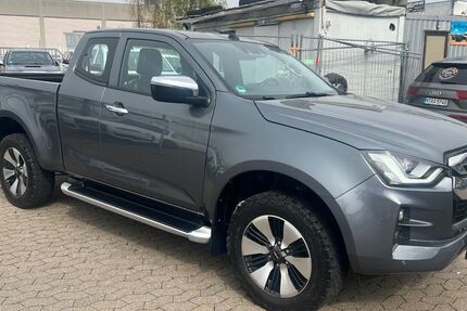 Isuzu D-Max 189.000 km 19.900 &euro; Nürnberg 90439