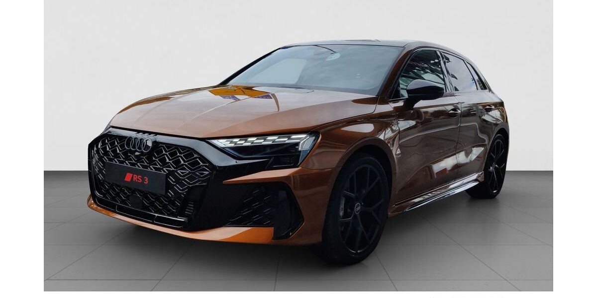 Audi RS3 3.000 km 72.990 &euro; Groebenzell 82194