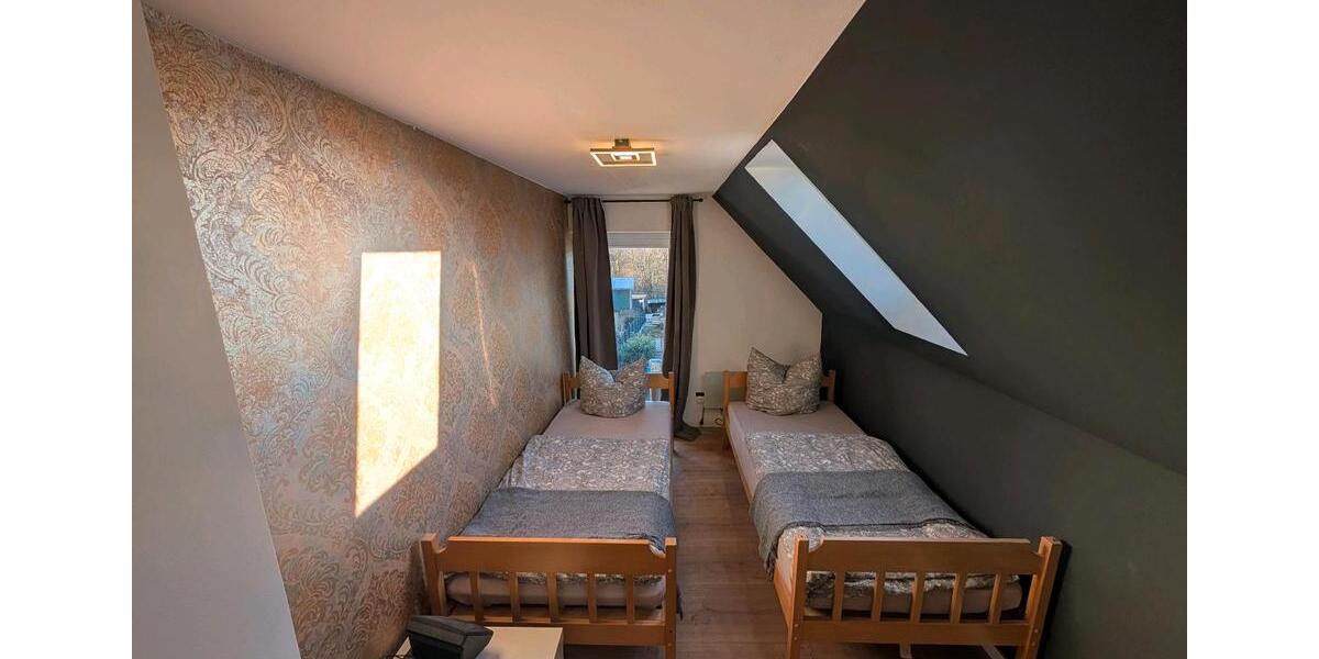 Einfamilienhaus Glauchau - 4 Zimmer, 101 m&sup2;, 210.000&euro; | Angebot:25856259