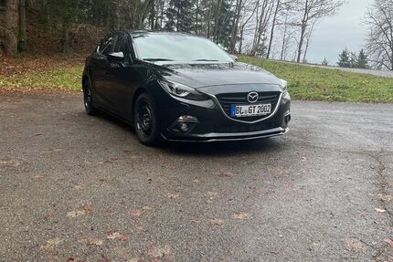 Mazda 3 133.533 km 11.200 € Rosenfeld 72348