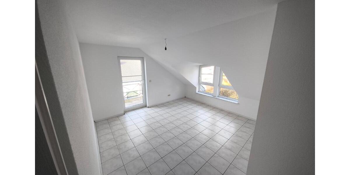 Maisonettenwohnung Rottenburg am Neckar - 3 Zimmer, 96 m&sup2;, 952&euro; | Angebot:26661642