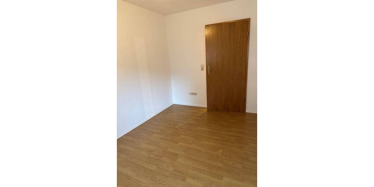 Etagenwohnung Scheer - 4 Zimmer, 100 m&sup2;, 195.000&euro; | Angebot:25729743