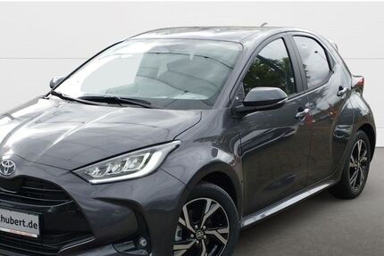 Toyota Yaris 1.600 km 24.890 &euro; Kassel 34125