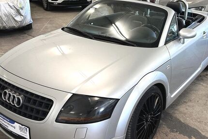 Audi TT 104.000 km 12.990 € Rietberg 33397