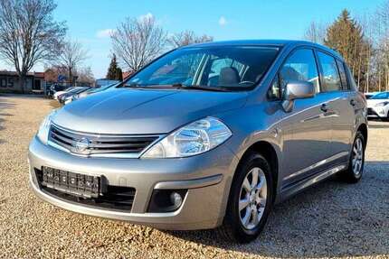 Nissan Tiida 160.213 km 2.280 &euro; Zwickau 08056