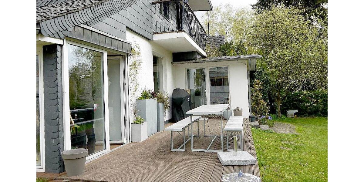 Einfamilienhaus Duisburg Huckingen - 8 Zimmer, 180 m&sup2;, 2.850&euro; | Angebot:26193895