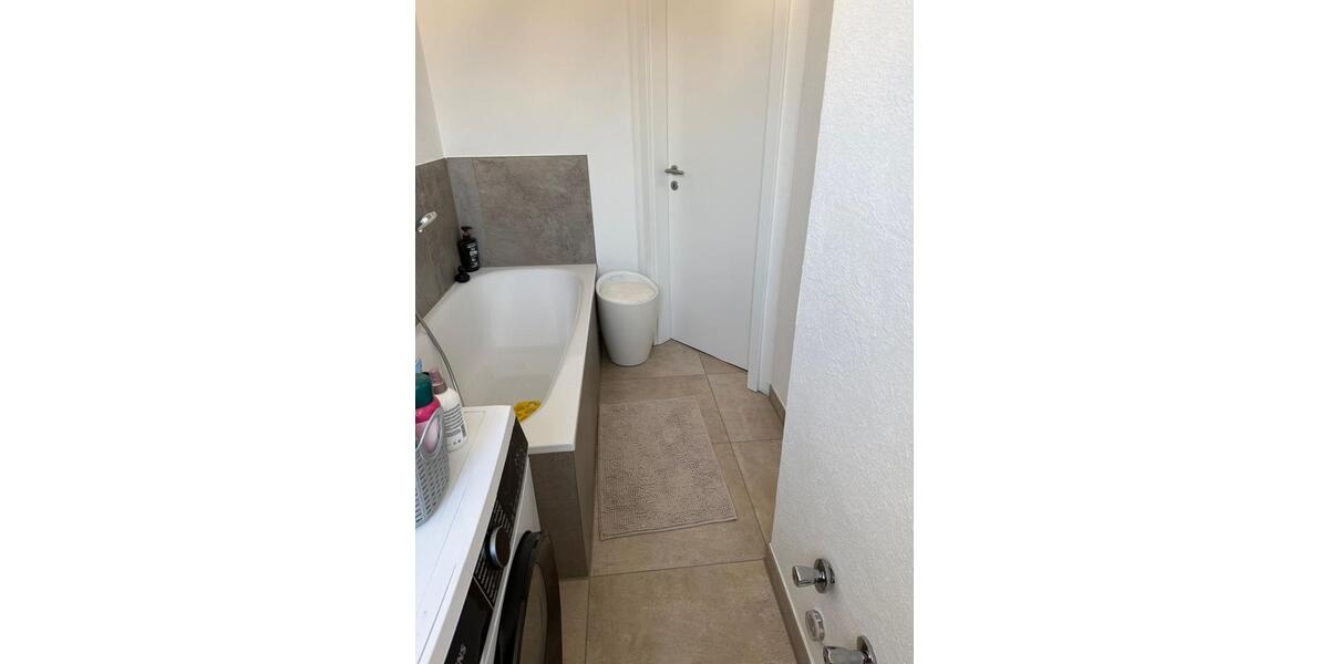 Dachgeschoßwohnung Maxhütte-Haidhof Haidhof - 3 Zimmer, 85 m&sup2;, 830&euro; | Angebot:25756848